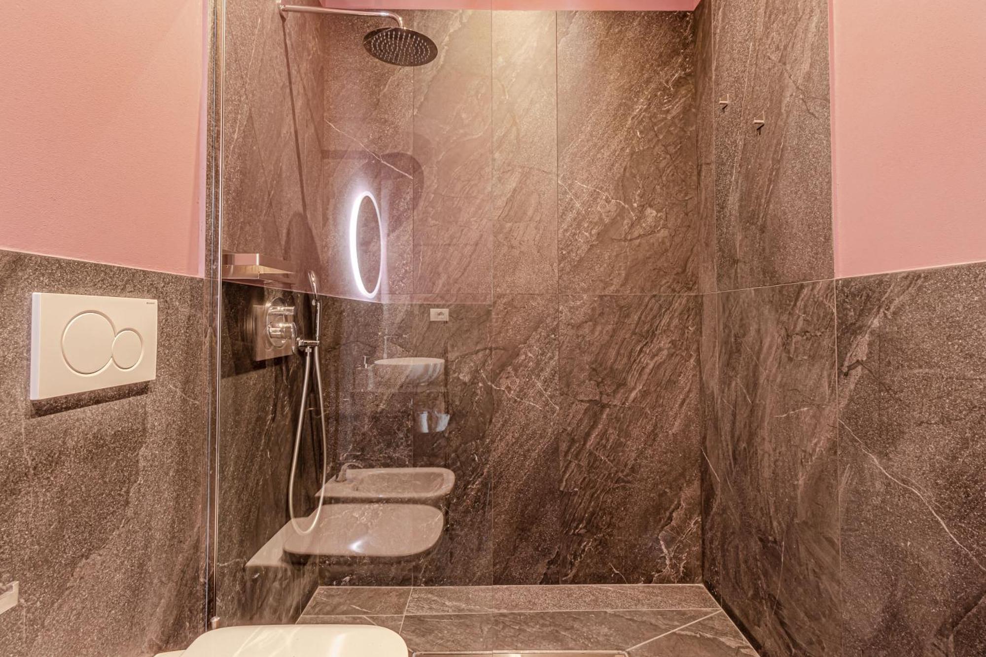 ליבורנו Moonlight Stylish Central, Hospital & Station מראה חיצוני תמונה